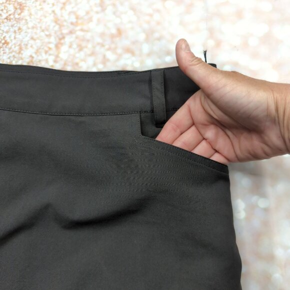 Daily Sports Womens Size 4 Golf Skort Black Leopard Pleated Performance Apparel - Picture 6 of 8